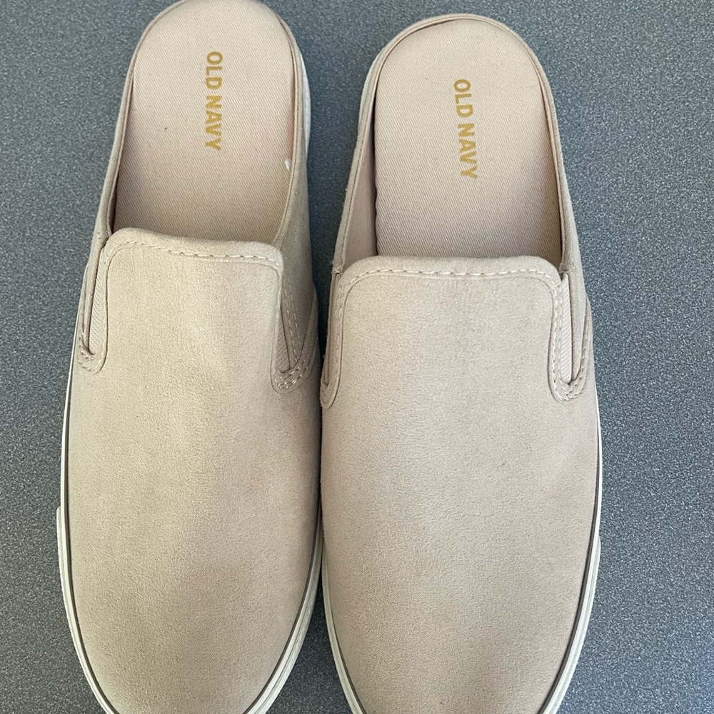 Old Navy Women’s Slip-On Loafers in Light Taupe